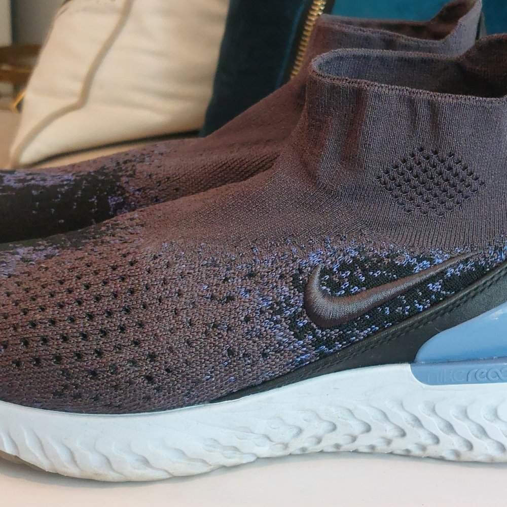 Nike Rise React Flyknit Men's Size 8.5